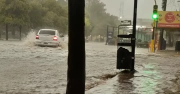 Temporal en Córdoba: inundaciones, evacuados, rescates y un barrio que superó los 140 milímetros