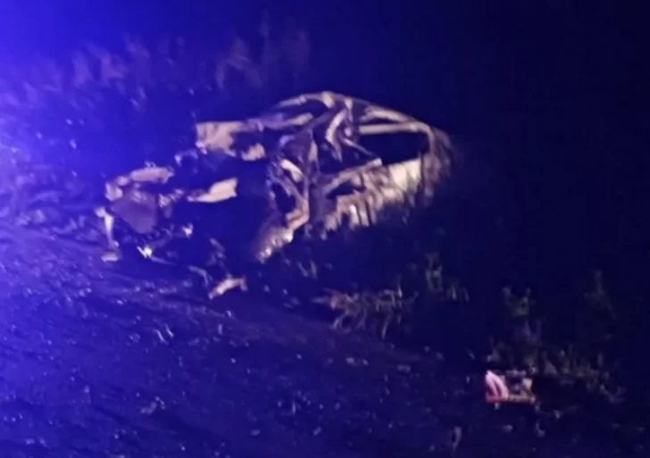 Terrible choque frontal dejó dos muertos Terrible choque frontal dejó dos muertos