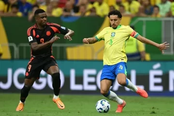 Con un gol de Vinicius sobre el final, Brasil le ganó 2 – 1 a Colombia Con un gol de Vinicius sobre el final, Brasil le ganó 2 – 1 a Colombia