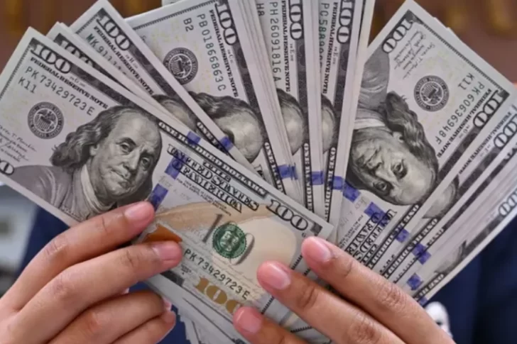 El dólar tocó el techo de banda y el Banco Central vendió USD45,5 millones para frenarlo