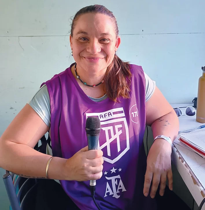 Belén Correa la periodista que juega en primera