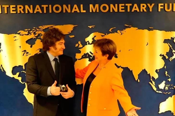 Milei fija para mitad de abril el aval del FMI