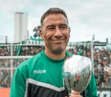 Antuña y una emotiva despedida: “Los que llevamos este escudo en el pecho lo logramos, hicimos historia” Antuña y una emotiva despedida: “Los que llevamos este escudo en el pecho lo logramos, hicimos historia”