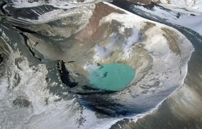Alertan por riesgo de erupción y sismos en Mendoza y Chile debido a la actividad del volcán Tupungatito Alertan por riesgo de erupción y sismos en Mendoza y Chile debido a la actividad del volcán Tupungatito