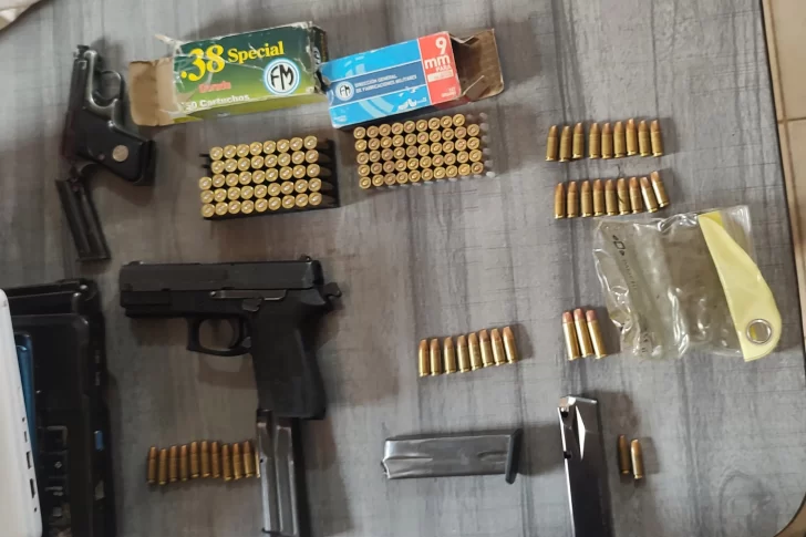 Cayó con 2 armas y 138 proyectiles