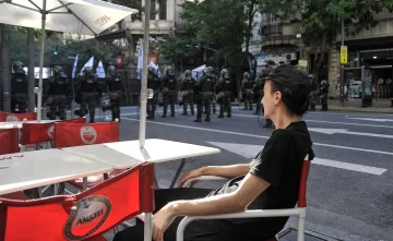 El Gobierno recupera el control de la calle