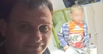 Hallaron sin vida al niño de 3 años que había desaparecido junto a su padre cuando navegaban
