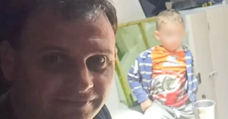 Hallaron sin vida al niño de 3 años que había desaparecido junto a su padre cuando navegaban