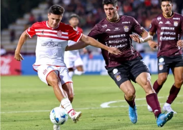 Debut triunfal de Estudiantes