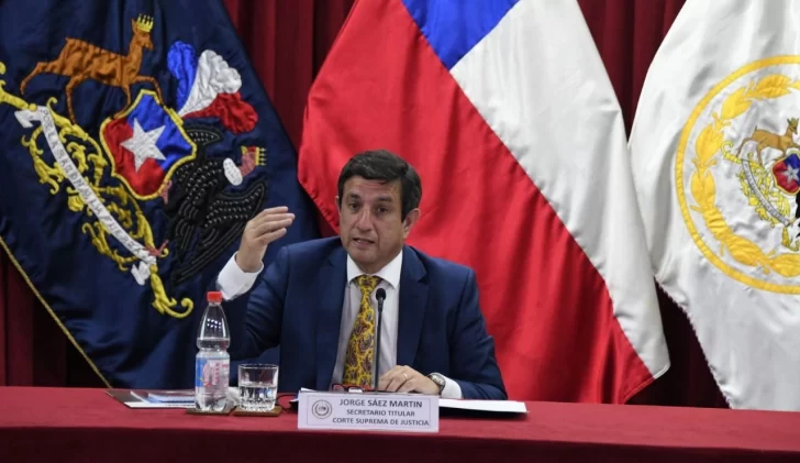 DCC060425-006F07-728x421