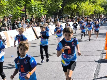 DCC060425-024F05-728x542