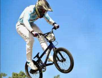 Chalo Molina campeón latino