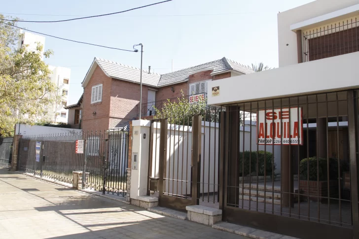 Alquiler de casas: la demanda insatisfecha creció 15% y prevén una baja de precios