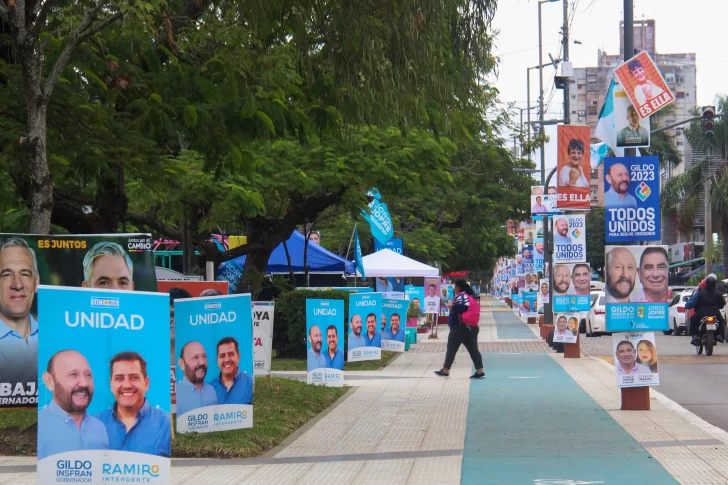 Insfrán desdobla las elecciones