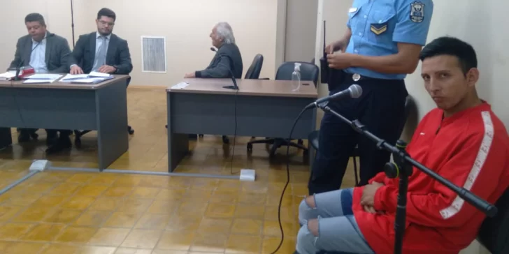 Sospechan que, con un primo, le dieron 3 tiros a un vecino: 6 meses de preventiva