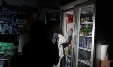 DCC290425-006F02-728x434