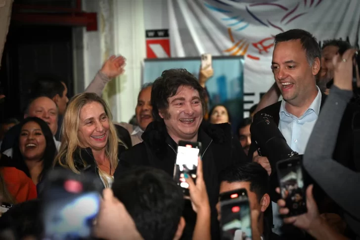 Javier Milei se puso al frente de la campaña porteña: “Si quieren ver una Argentina grande, voten a Manuel Adorni” Javier Milei se puso al frente de la campaña porteña: “Si quieren ver una Argentina grande, voten a Manuel Adorni”