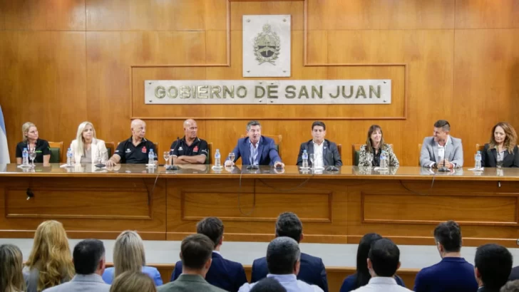Con la presencia de Orrego se presentó el Ironman 70.3: de los 1.200 competidores, 700 serán extranjeros Con la presencia de Orrego se presentó el Ironman 70.3: de los 1.200 competidores, 700 serán extranjeros