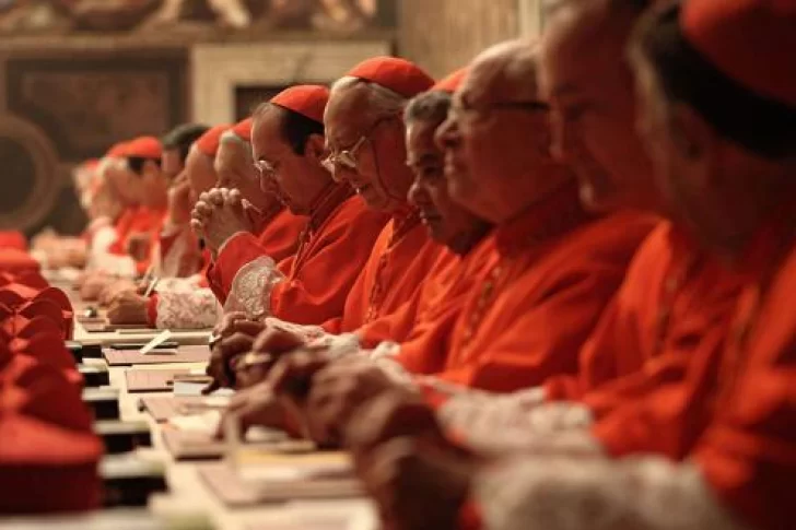 Cónclave 2025: ¿A qué hora sale la primera fumata para elegir al nuevo Papa?