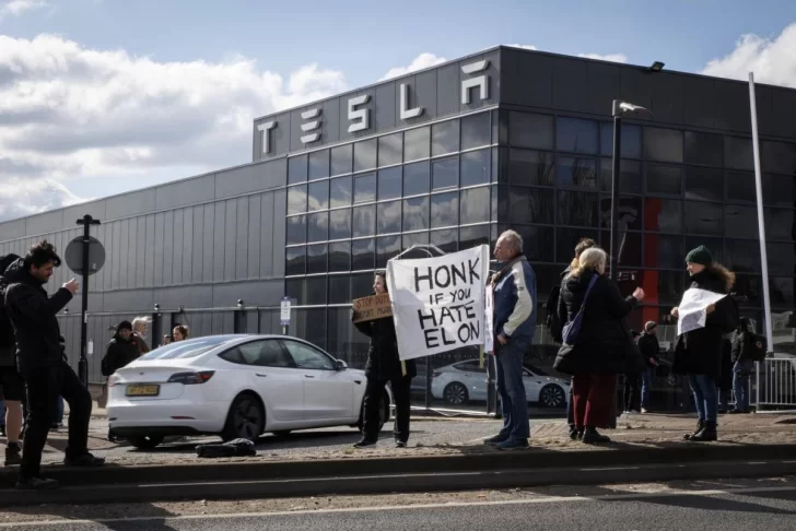 “Tesla está rota”: números que confirman la crisis de la compañía de Elon Musk