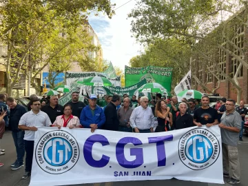 La marcha de la CGT en San Juan tuvo una gran convocatoria