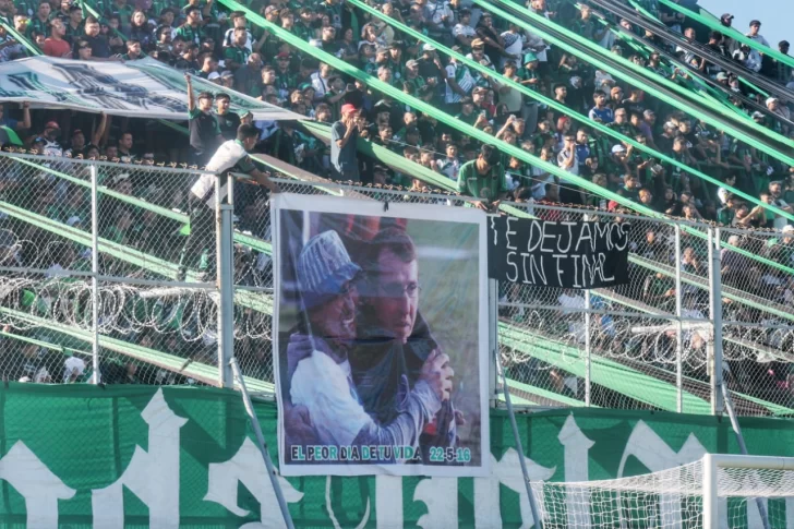“El peor día de tu vida”: los hinchas de San Martín recordaron cuando dejaron al Tomba sin final “El peor día de tu vida”: los hinchas de San Martín recordaron cuando dejaron al Tomba sin final