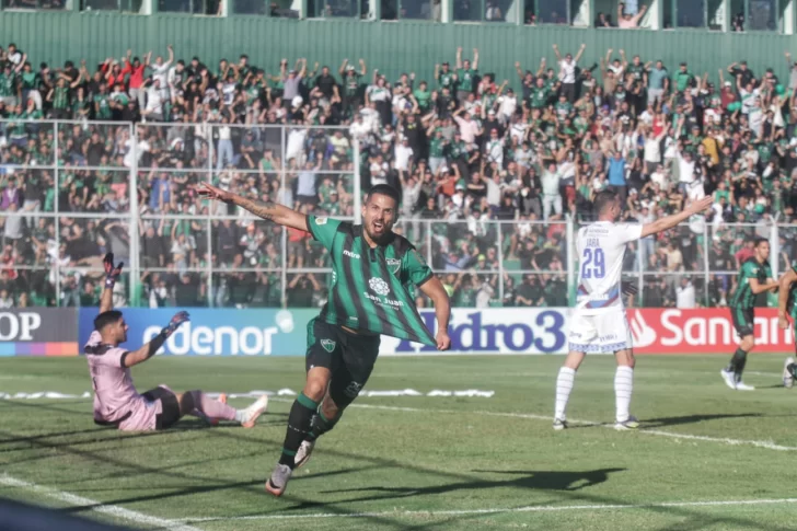 San Martín tuvo su milagro de resurrección: se quedó con el clásico ante Godoy Cruz y festejó tras 5 derrotas seguidas San Martín tuvo su milagro de resurrección: se quedó con el clásico ante Godoy Cruz y festejó tras 5 derrotas seguidas