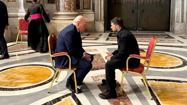 Antes del funeral del Papa, Trump y Zelensky mantuvieron una reunión en el Vaticano
