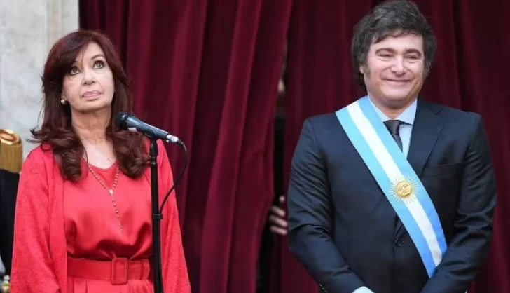 Dura respuesta de Milei a CFK tras las críticas por el fin del cepo: “Quiere hablar de economía y no puede sumar” Dura respuesta de Milei a CFK tras las críticas por el fin del cepo: “Quiere hablar de economía y no puede sumar”