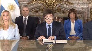 “Eliminamos el cepo para siempre”, celebró Milei y agradeció al FMI “Eliminamos el cepo para siempre”, celebró Milei y agradeció al FMI