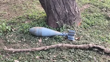 Encontraron un proyectil de mortero en medio de un basural en Córdoba