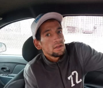 Detuvieron al “Garrón” Butierres mientras robaba la guía de un portón Detuvieron al “Garrón” Butierres mientras robaba la guía de un portón