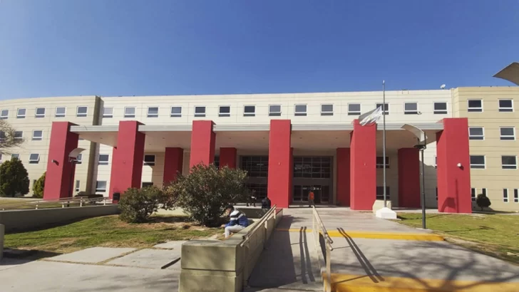 Buscan familiares de un hombre internado en el Hospital Rawson Buscan familiares de un hombre internado en el Hospital Rawson