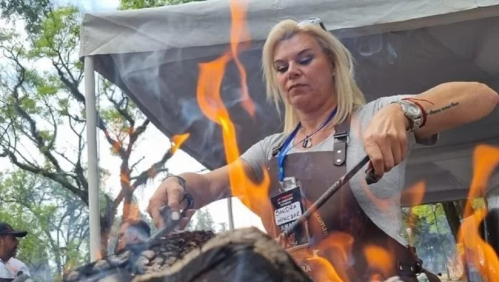 Inédito: Rivadavia organizó el primer concurso cuyano de mujeres asadoras