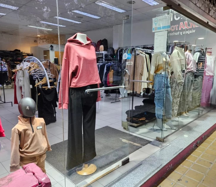 Las ventas en el comercio siguen bajas y no ayuda el otoño cálido para arrancar con la nueva temporada