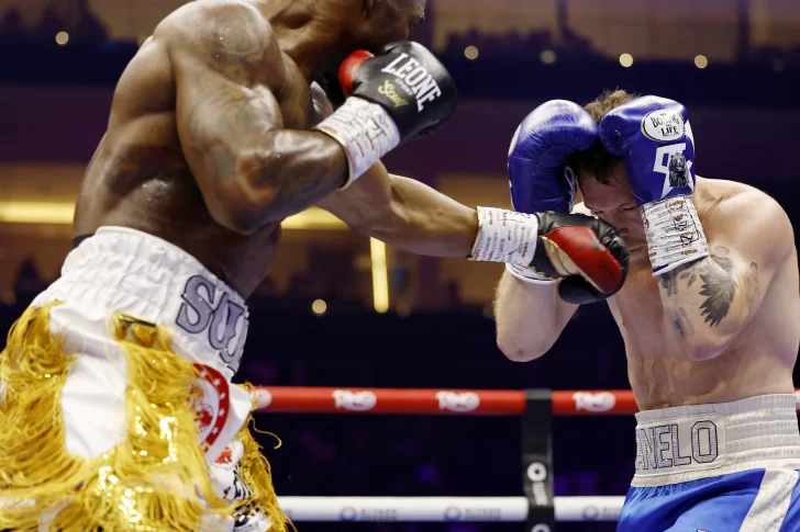 Canelo defraudó en Riad