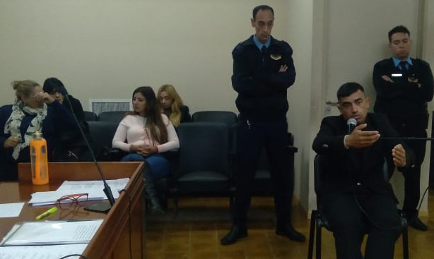 Entre lágrimas, el oficial insistió en que Orihuela disparó y que él no quiso matarlo