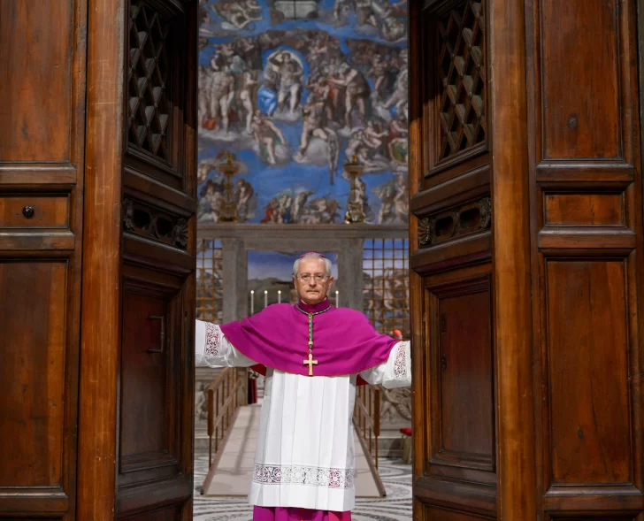 DCC080525-004F05-728x589