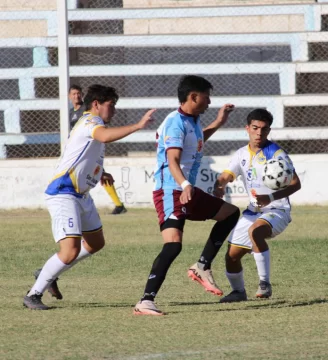 DCC080525-022F04-662x728