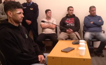 El empresario complicó a los tres barras