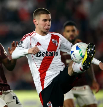 El PSG viene por Mastantuono