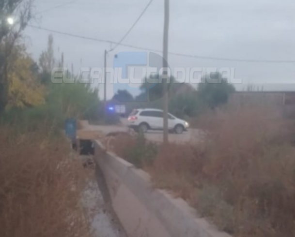 Macabro hallazgo en un canal de Caucete: encontraron muerta a una beba de unas 32 semanas de gestación Macabro hallazgo en un canal de Caucete: encontraron muerta a una beba de unas 32 semanas de gestación