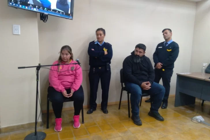 Cae con un pastor por un fraude con casas, ahora, la denuncian por una “carrera falsa”