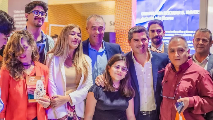 Presencia de escritores locales en la Feria Internacional del Libro