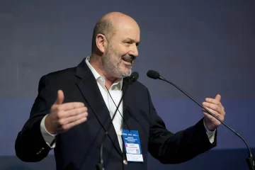 Sturzenegger confirmó el fin de las facultades delegadas y anunció más decretos de recorte estatal Sturzenegger confirmó el fin de las facultades delegadas y anunció más decretos de recorte estatal