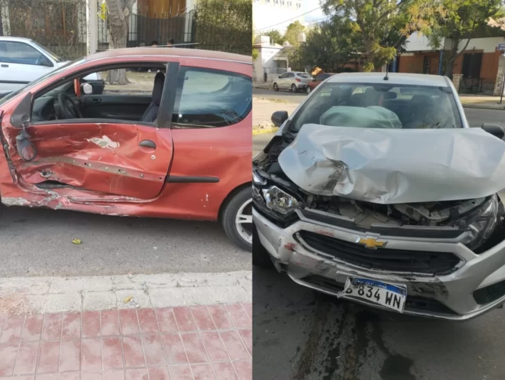 Dos mujeres trasladadas al hospital tras un fuerte choque en Maipú y Tucumán Dos mujeres trasladadas al hospital tras un fuerte choque en Maipú y Tucumán
