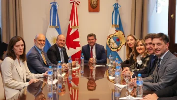 Buscando fortalecer los lazos comerciales entre San Juan y Canadá, Orrego recibió al embajador canadiense Buscando fortalecer los lazos comerciales entre San Juan y Canadá, Orrego recibió al embajador canadiense