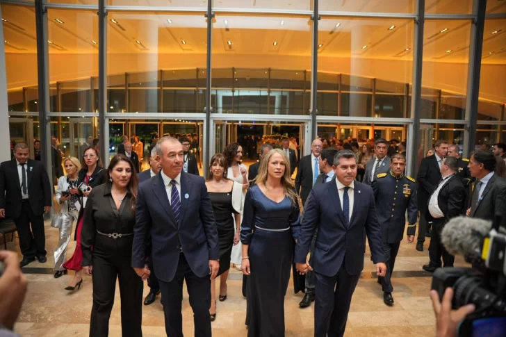 La Gala Patria dio inicio a los festejos por el 215° aniversario de la Revolución de Mayo