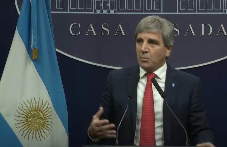 El Gobierno busca blindar a quienes declaren dólares “del colchón” con una nueva ley El Gobierno busca blindar a quienes declaren dólares “del colchón” con una nueva ley