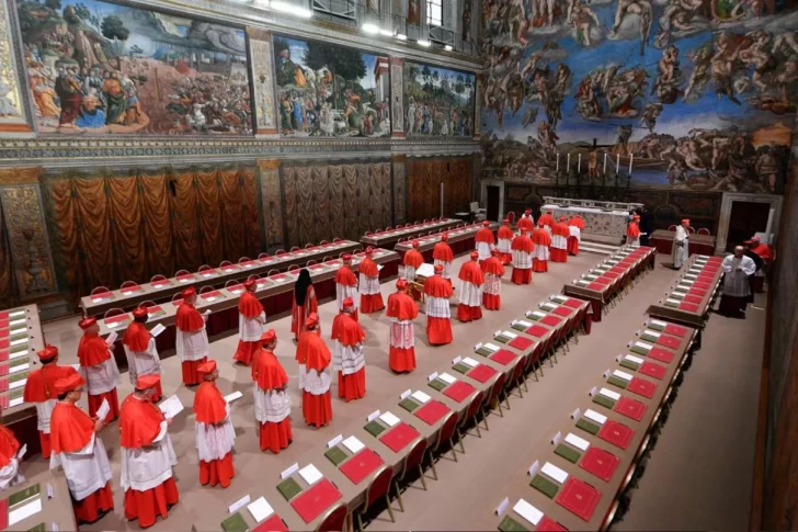 ¿Cuánto cuesta un cónclave y quién lo paga?